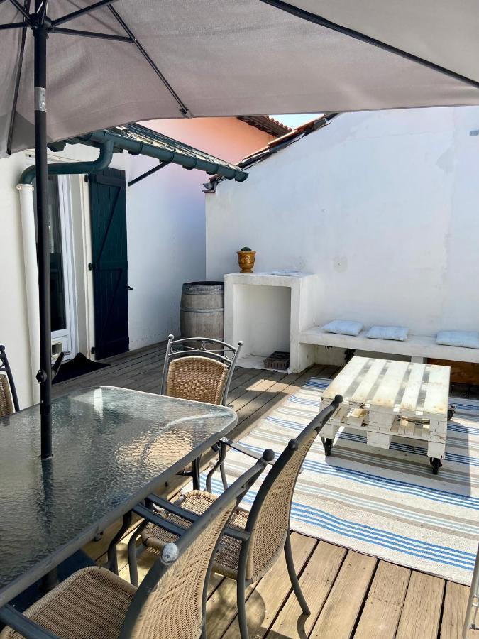 Agreable Maison De Ville Avec Une Belle Terrasse Anglet Ngoại thất bức ảnh