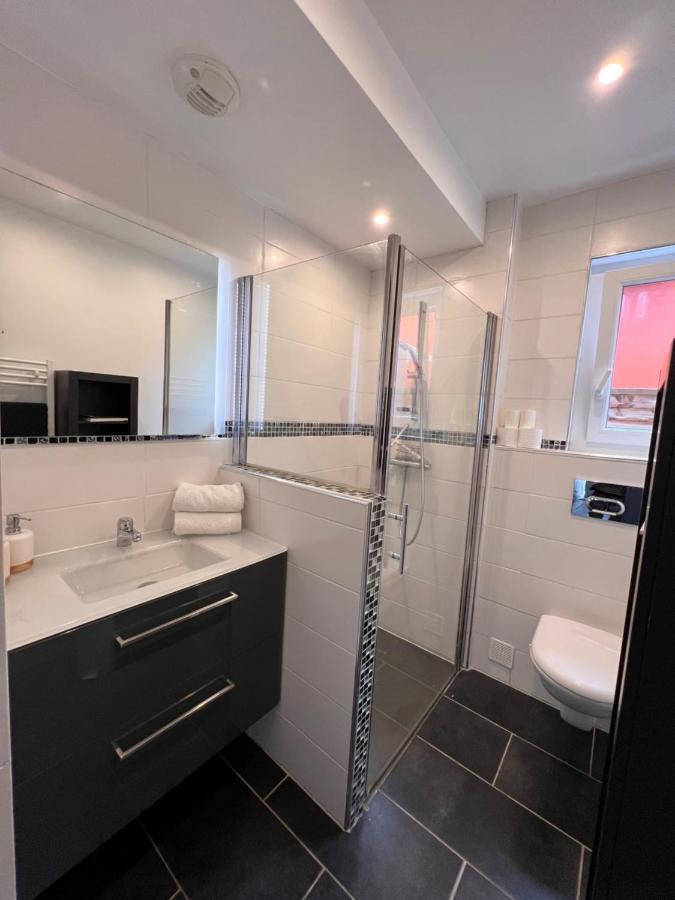 Agreable Maison De Ville Avec Une Belle Terrasse Anglet Ngoại thất bức ảnh